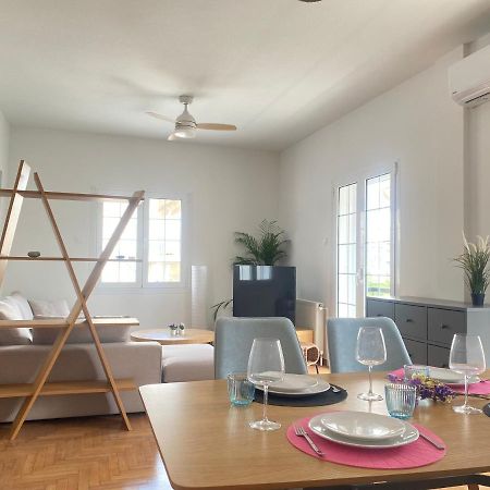 Faliro Comfort Apartment 10 Mins Walking To The Beach เอเธนส์ ภายนอก รูปภาพ